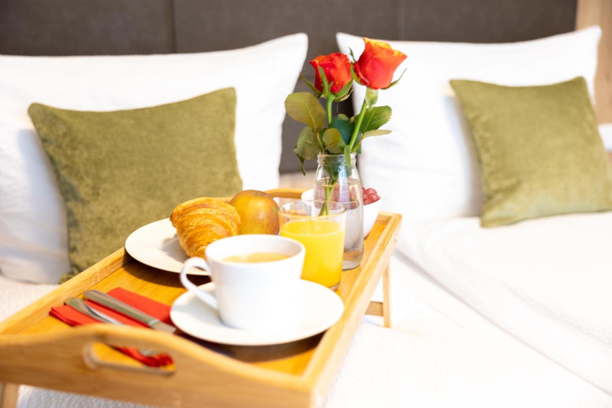 Appartementdeluxe Steiert - Near Europa Park - Rulantica - Spacious - Fully Equipped Kitchen - Private Garden - Free Parking - Pet Friendly Schwanau Exterior photo